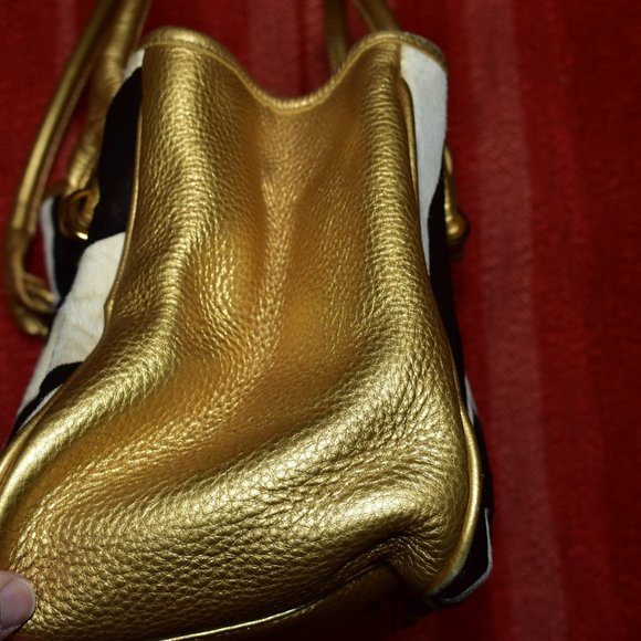 NOT FOR SALE- BEVERLY FELDMAN GOLD AND ZEBRA PRINT CALF HAIR LEATHER BAG - Picture 7 of 14